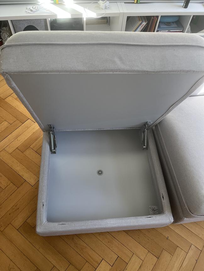 Bild 3 2 Sitzhocker hellgrau