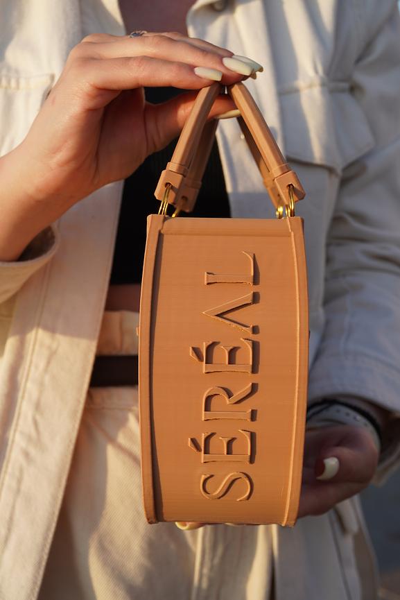 Bild 2 SÉRÉAL 3D‑Designertasche – Gerechtigkeit & Stärke in tragbarer Form