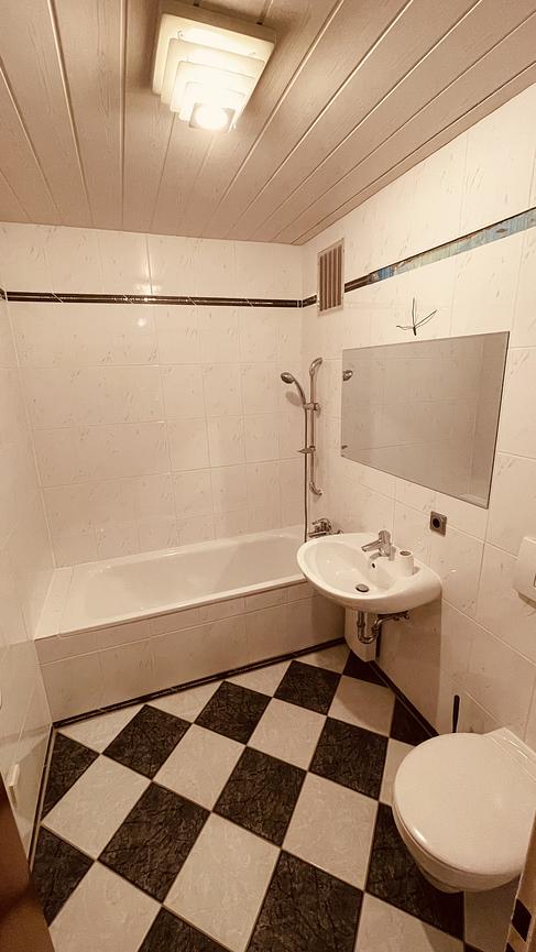 Bild 9 Verkaufe 4,5 Zimmer-WHG in München Hadern