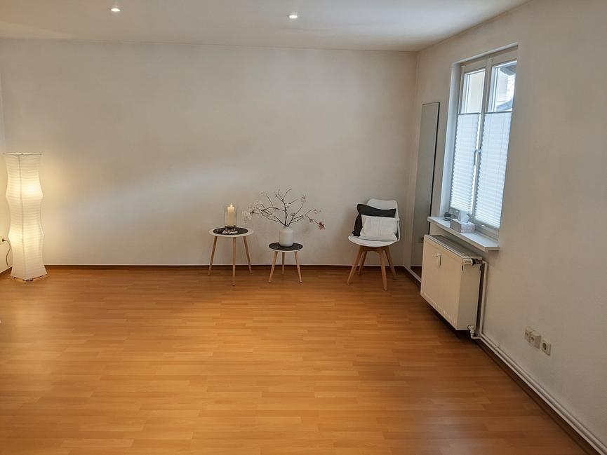 Bild 3 Praxisraum zur Untermiete