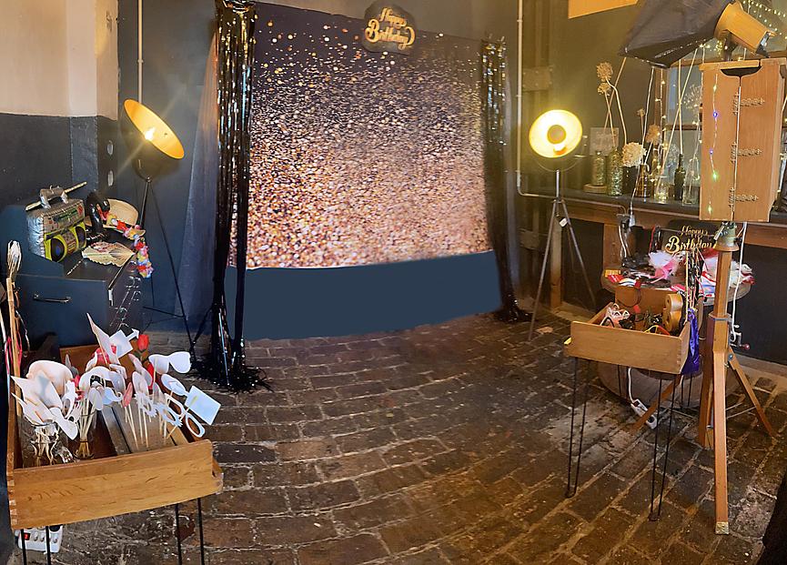Bild 2 Schöne Retro Fotobox + für Euer Event + Accessoires und auch Drucker