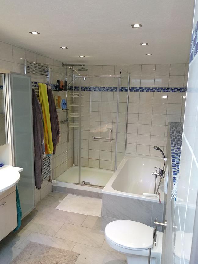 Bild 16 Zimmer in 4er WG Zentral Dachgeschoss WG-Zimmer 23 m² befristest / Probewohnen
