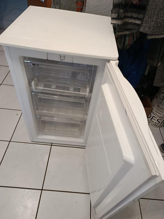 Bild 3 Gefrierschrank klein