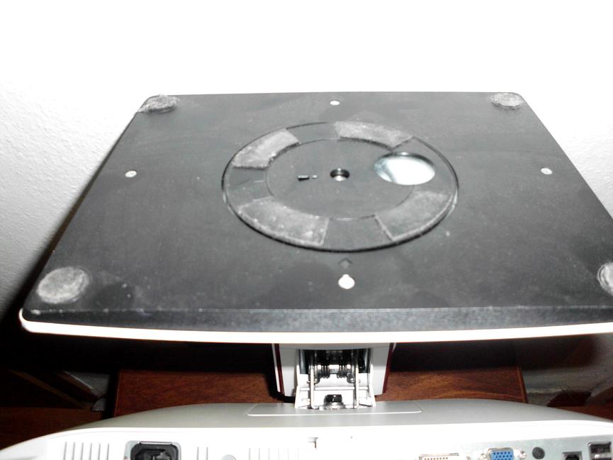 Bild 6 gebe hier ein pc monitor plu zwei tastaruren ab nur für 8euo