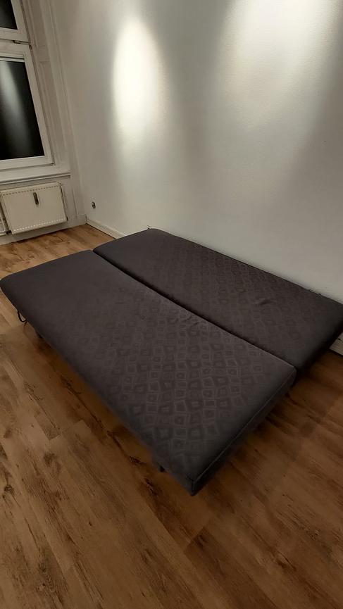 Bild 3 Zu verschenken: Praktisches Schlafsofa mit Stauraum