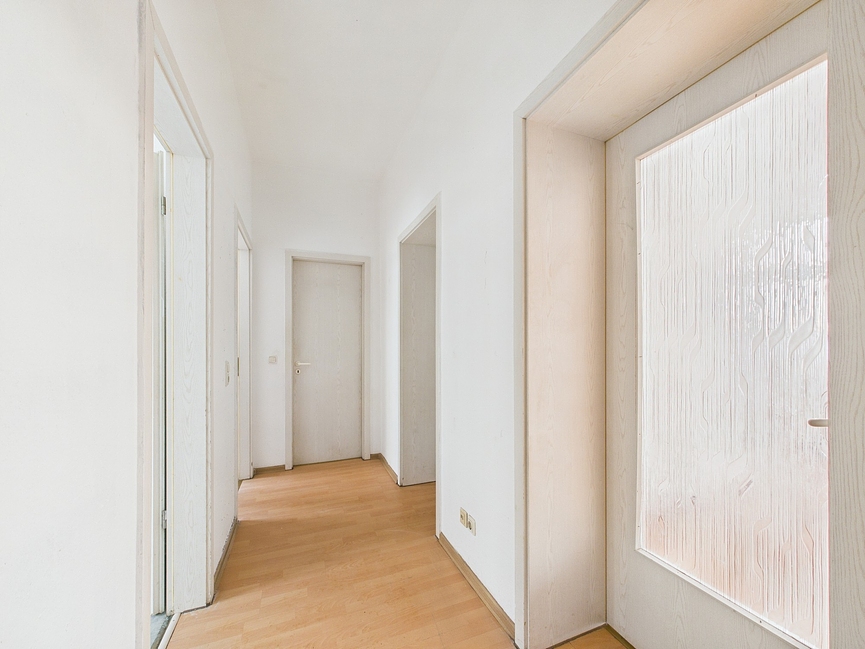 Bild 4 Teil Möbiliertes helles WG-Zimmer | Stadtfeld Ost | All-inclusive