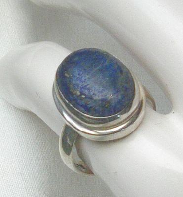 Bild 4 Ring, 925 Silber mit gefassten Lapislazuli