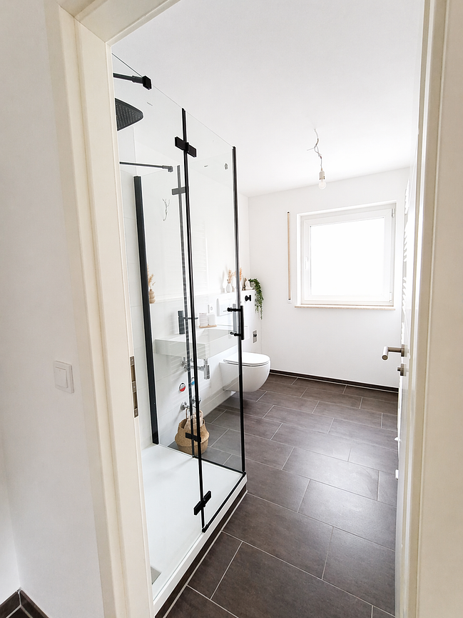 Bild 4 Bezugsfertige 2-Zi. Wohnung mit Balkon, Einzelgarage & Stellplatz direkt an A81