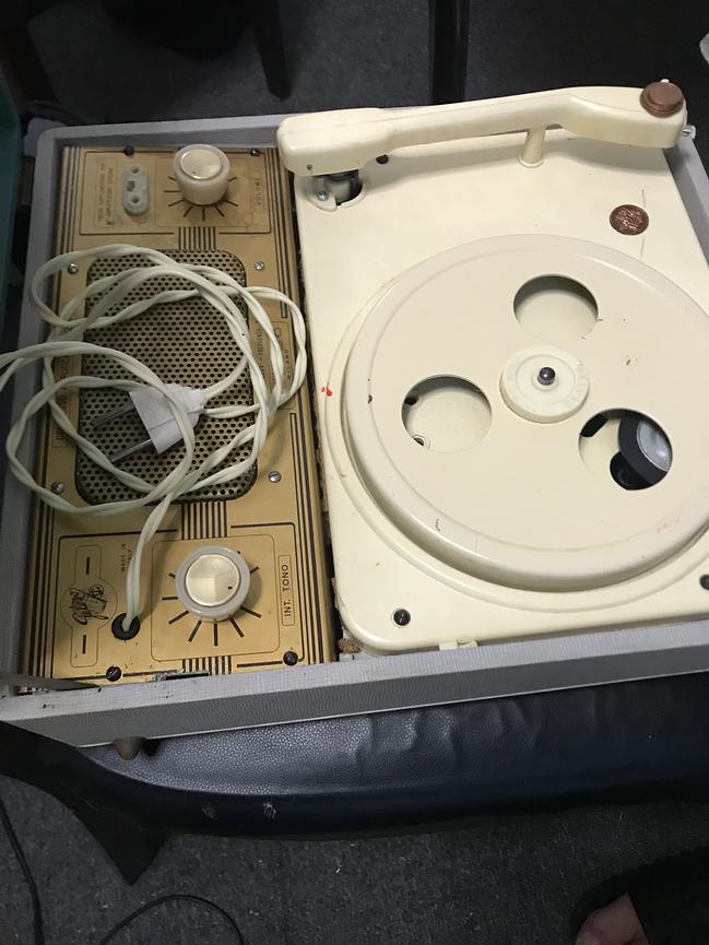 Bild 4 Plattenspieler