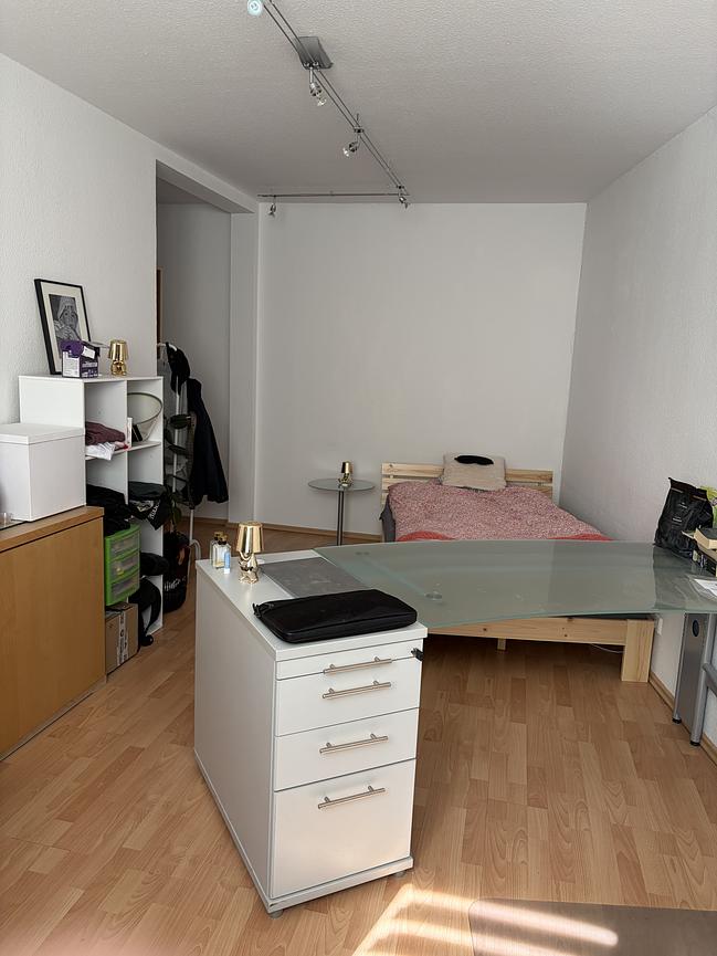 Bild 2 Voll möbliertes City-Zimmer zur Zwischenmiete | sofort bezugsfertig