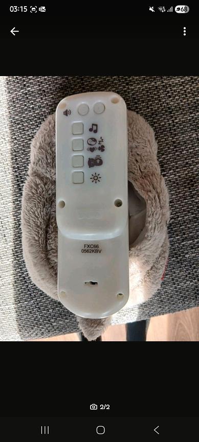 Bild 3 Kinder Klamotten unter ein 1zu verkaufen und ein großen Karton mit Kinder Spielz