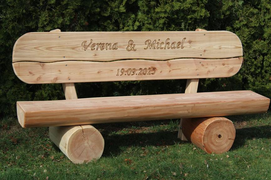 Bild 7 Gartenbank mit Gravur. Holzbank. Hochzeitsgeschenk.