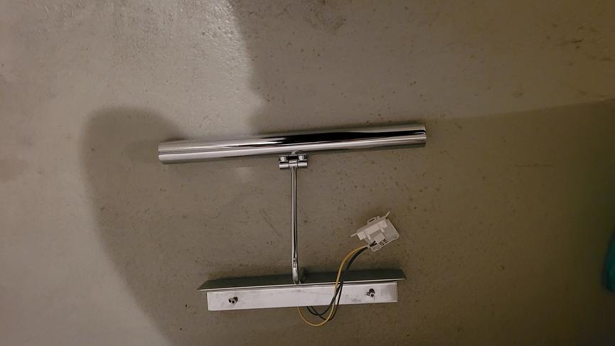 Bild 1 Lampen Wand und Decke