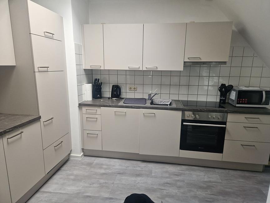 Bild 1 Suche dringend Nachmieter auch WG geeignet
