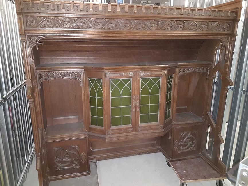 Bild 5 altes Buffet ca 200 Jahre alt mit Bleiverglasung 2,75 hoch 1,60 breit 80 tief ec
