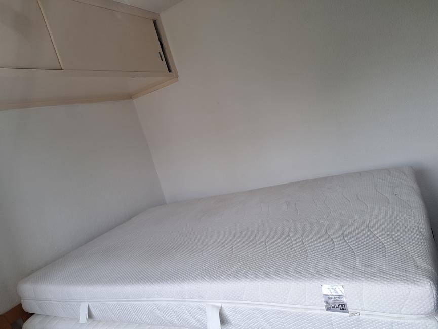 Bild 1 Hartschaummatratze, 1,20 m breit, 2 m lang, H 3, 60 Euro