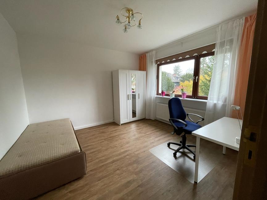 Bild 3 Vermiete: 2 Zimmer (22m²,15m²) mit Bad (5m²)