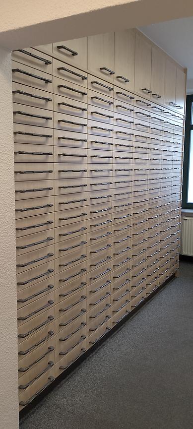 Bild 4 Tolle Ladeneinrichtung ehem. Apotheke