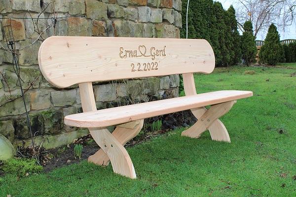 Bild 7 Gartenbank aus Lärche mit Gravur. Hochzeitsgeschenk.  Frühlingsgeschenk.