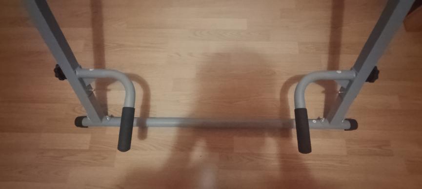 Bild 1 Klimmzugstation / Pull-up Station – wie neu, höhenverstellbar, bis 150 kg
