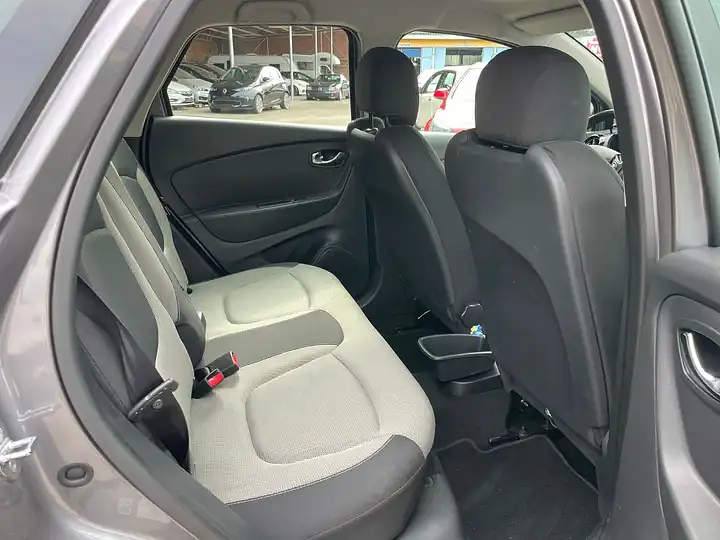Bild 8 Renault   Captur , 2014   weinig  Kilometer   47.800 km