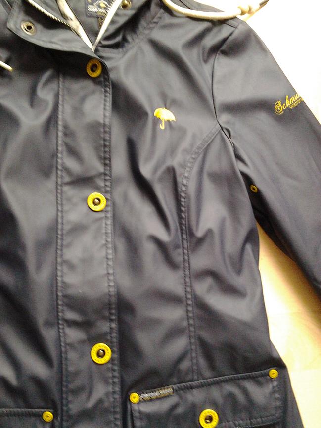 Bild 11 Schmuddelwedda Damen Regenjacke/ Gr. S/ blau/ 28 Euro