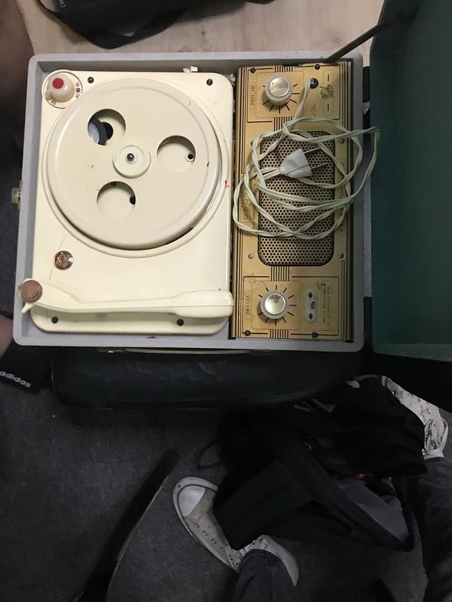 Bild 2 Plattenspieler