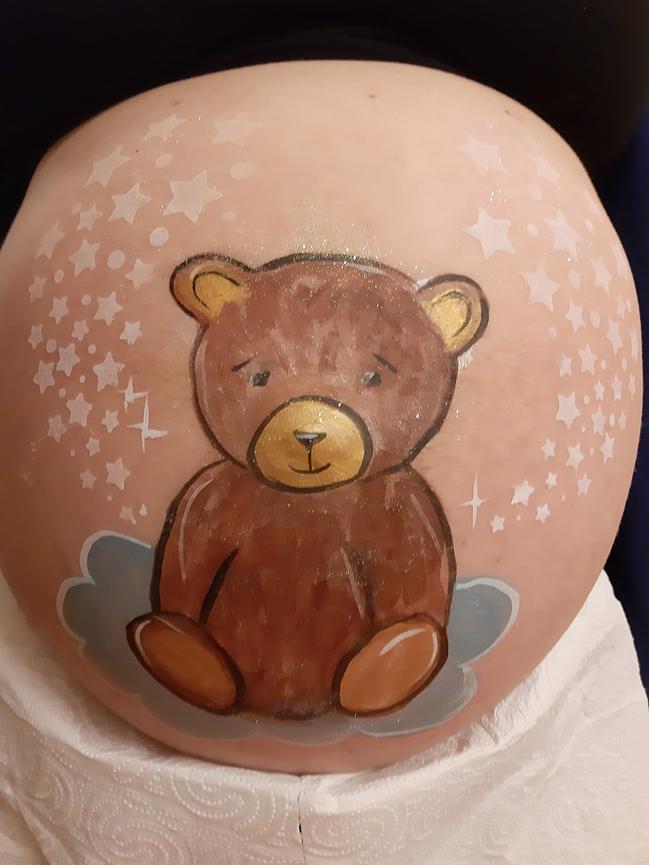 Bild 13 Babybauchbemalung Bellypainting Schwanger Baby-Bauch-Party in Berlin