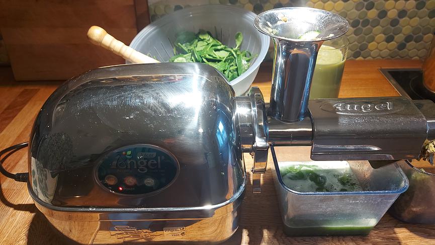 Bild 5 Entsafter Angel Juicer 7500 zu verkaufen