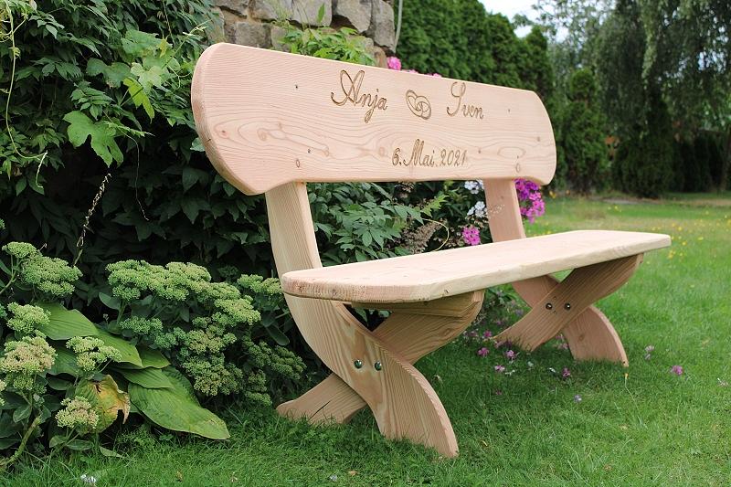 Bild 5 Terrassenbank. Holzbank mit Gravur. Hochzeitsgeschenk.