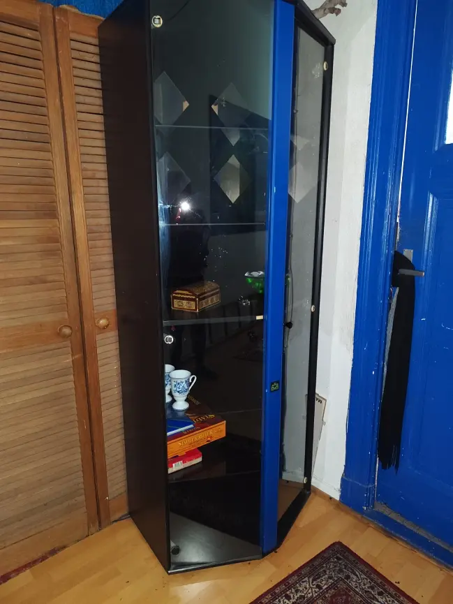 Bild 3 Große SchrankVitrine, Glasvitrine an Selbstabholer abzugeben