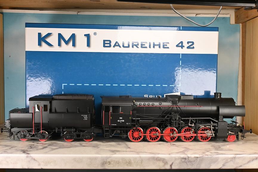 Bild 2 KM 1 Modellbau Spur 1 Br. 42.2708 Dampflok