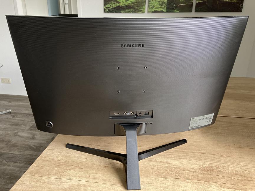 Bild 2 Samsung Curved Monitor C27F396FHR (27") Bildschirm