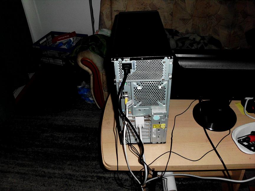 Bild 4 pc ab zu geben siehe bilder dazu an mit linux derzeit zum vohrzeigen 38euro nur