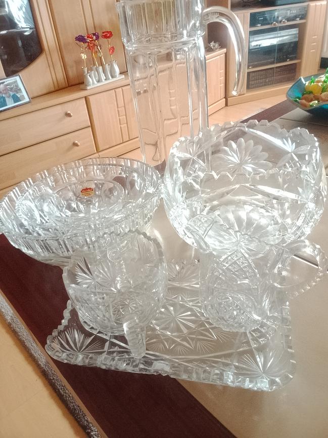 Bild 1 Bleikristall Konvolut 8 Teile. 32 Euro!