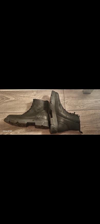 Bild 1 Frauen stiefel und Auto Schale zu verkaufen