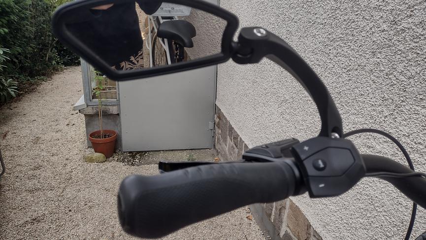 Bild 4 E-Bike, Pegasus Solero E 9 Lite, "28", Wave, 45, weiß, Akku und Batterie Bosch