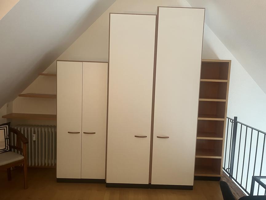 Bild 9 Wohnmöbel