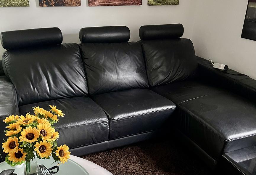 Bild 2 Gut schwarze Ledercouch. Modular aufstellbar. Keine Schäden.