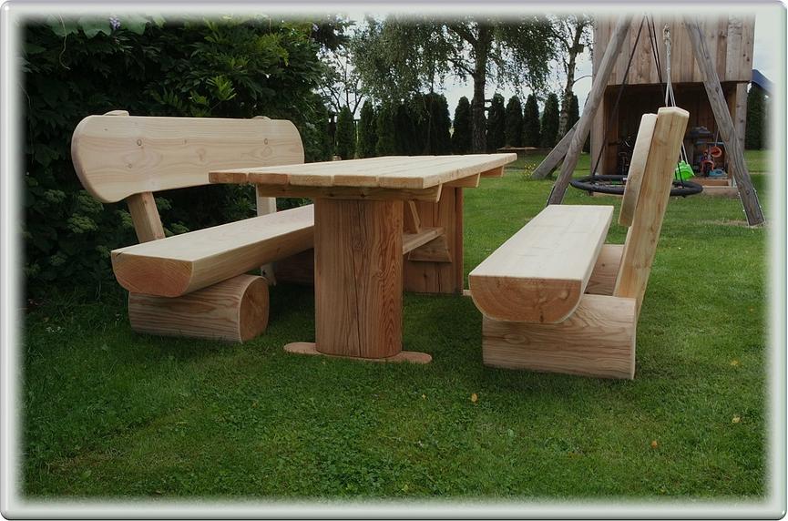 Bild 1 Holzmöbel aus Lärche. Gartenmöbel.