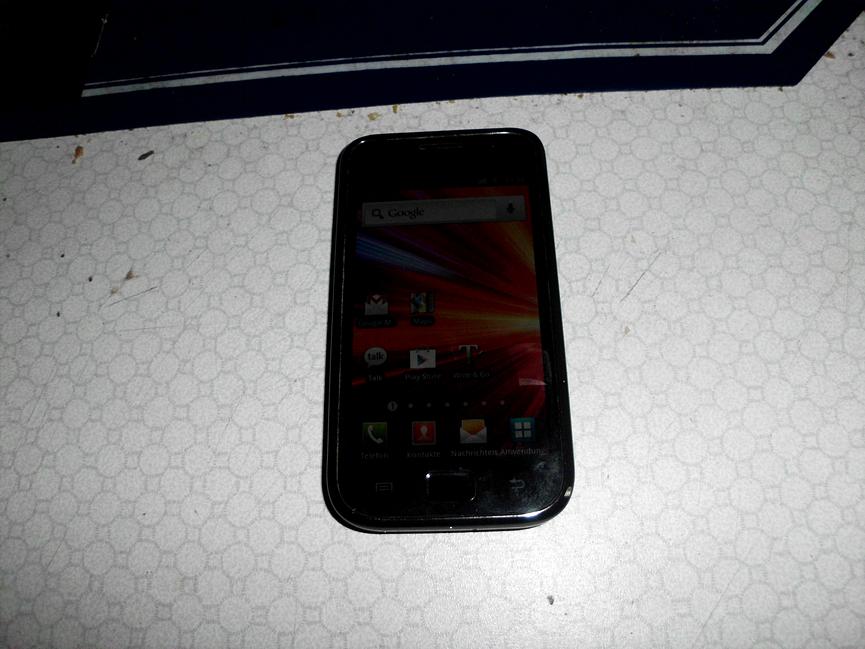 Bild 4 möchte hier dieses samsung gt i9001günstig abgeben nur für 15euro