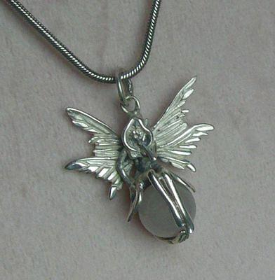 Bild 2 Engelanhänger, massiv 925 Silber mit einen Rosenquarz