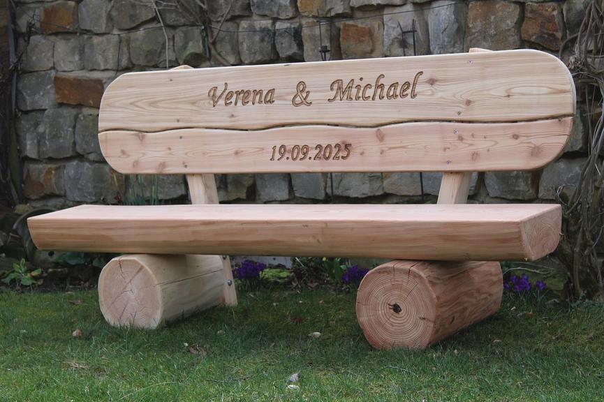 Bild 6 Gartenbank mit Gravur. Holzbank. Hochzeitsgeschenk.