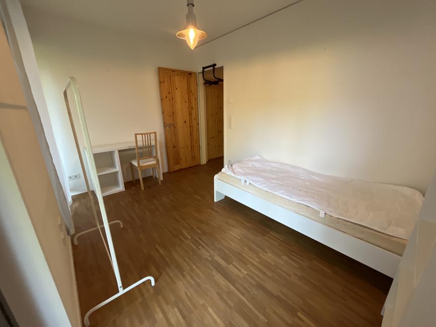 Bild 2 2 Zimmer in ruhiger Wohnung mit Hund