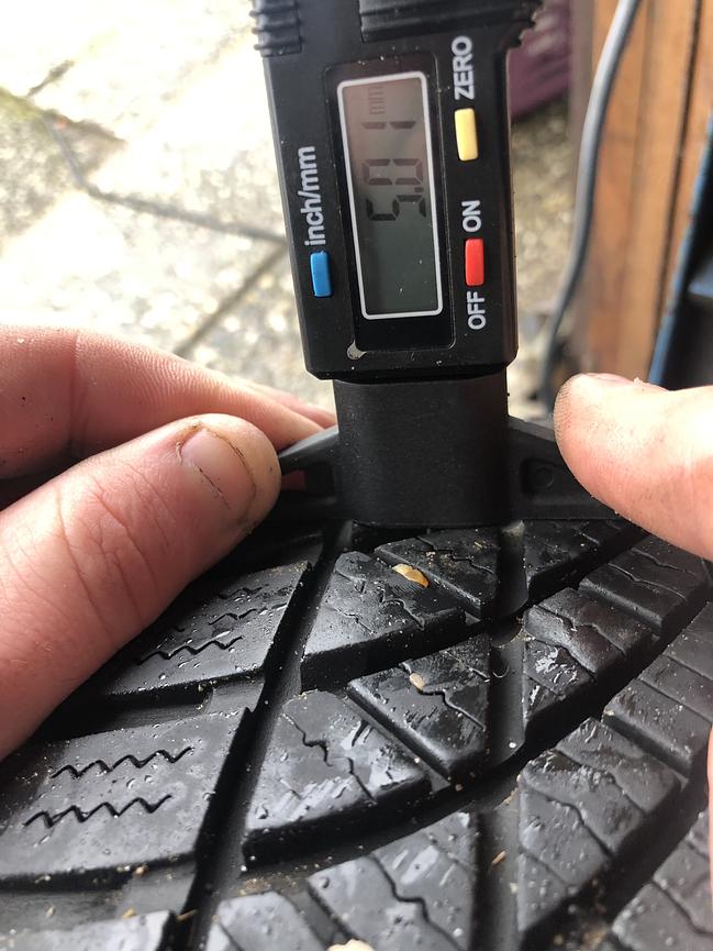 Bild 7 4 Allwetterreifen auf Stahlfelgen 175 65 13 Zoll  für den VW Polo 6N/Golf