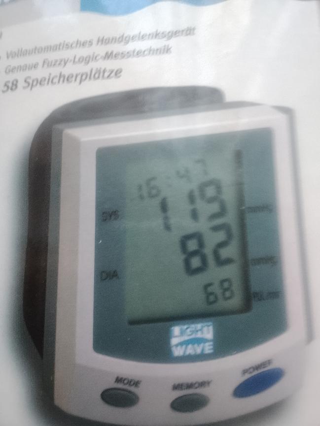 Bild 1 Blutdruck Messgerät von Light Wave 5 Euro