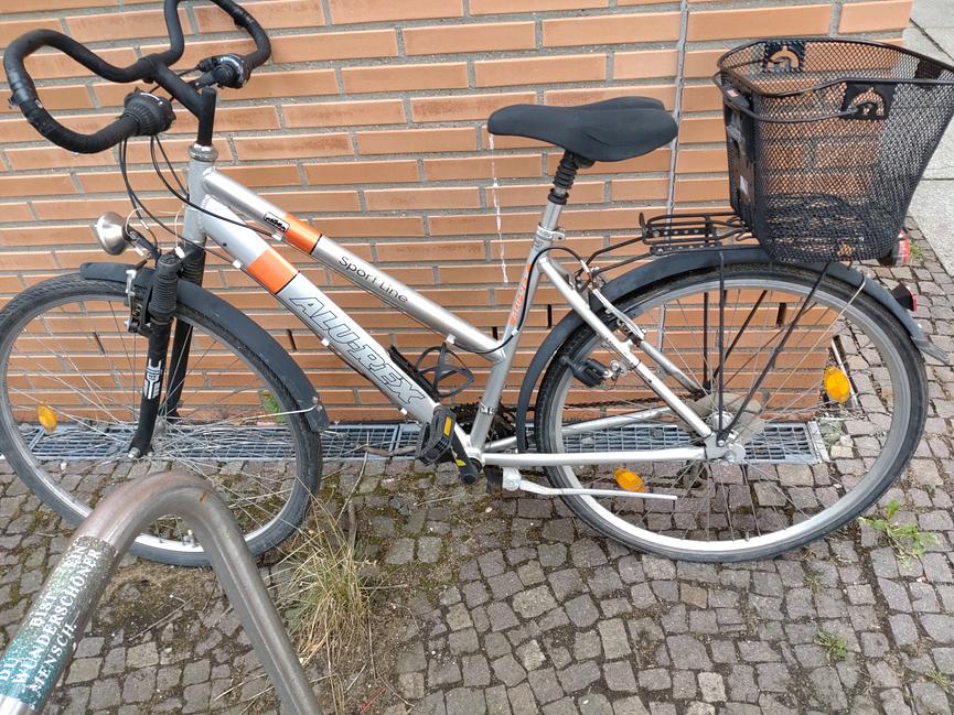 Bild 1 3 Fahrräder, gebrauchte- gute/ Abzugeben, DAS Kannst Du Haben !