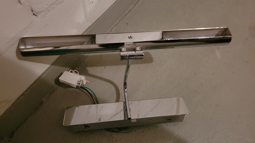 Bild 2 Lampen Wand und Decke