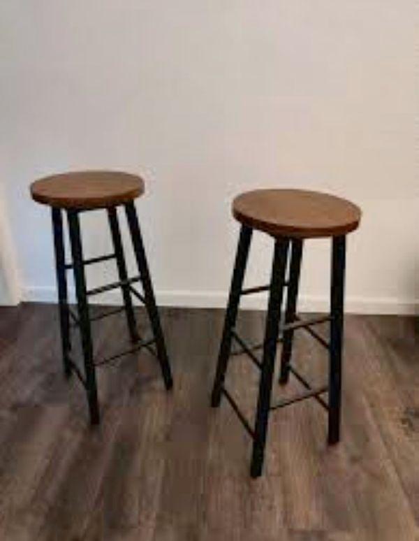 Bild 1 2 Barhocker mit Holz-Sitz