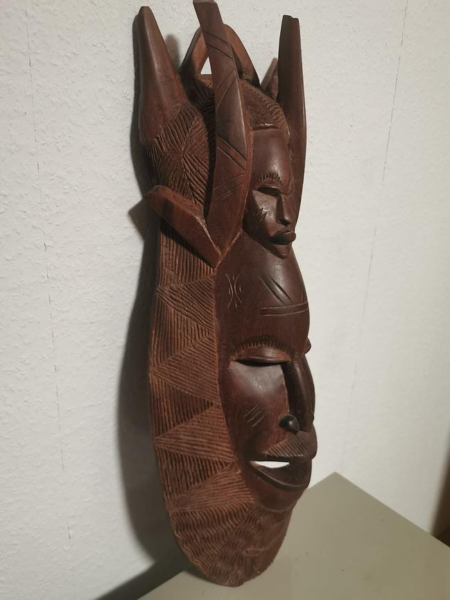 Bild 3 Afrikanische Holzmaske